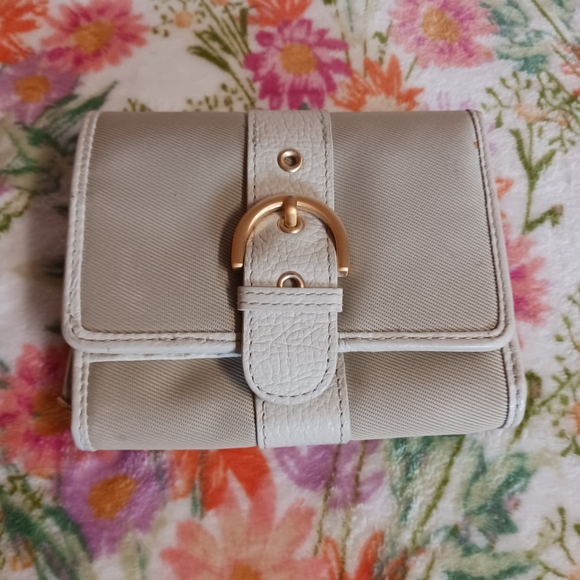 Talbots Wallet - Picture 6 of 6